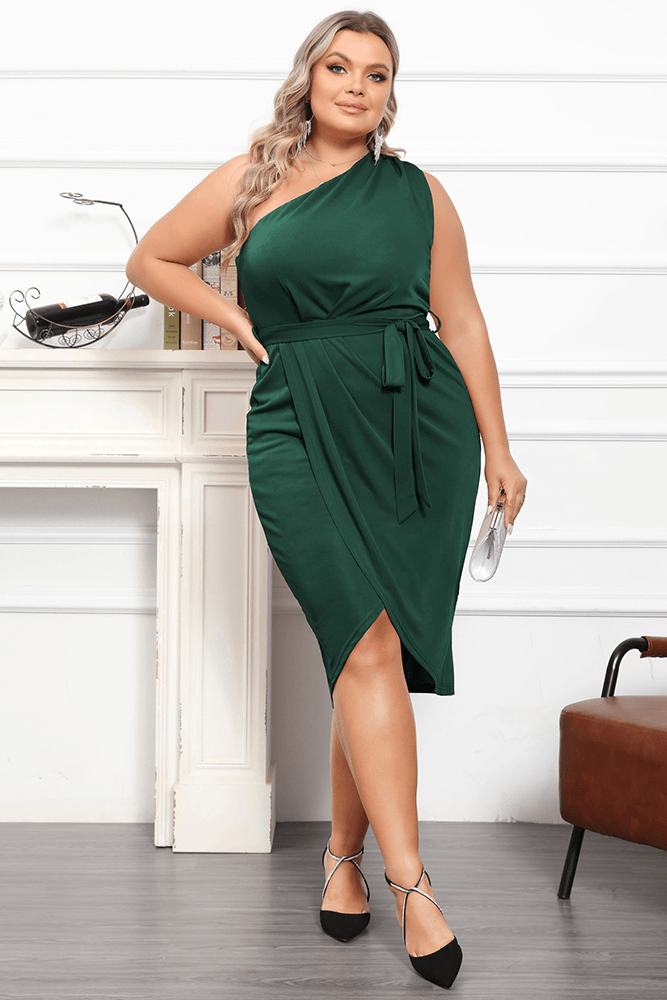 Watch Women Sizes 0 Through 28 Try on the Same Bodycon Dress